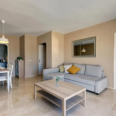 091 Bright 1 Bedroom, 2 Bath Penthouse Mijas Matchroom Golf * Malaga