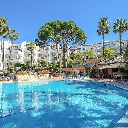 091 Bright 1 Bedroom, 2 Bath Penthouse Mijas Matchroom Golf Apartment *